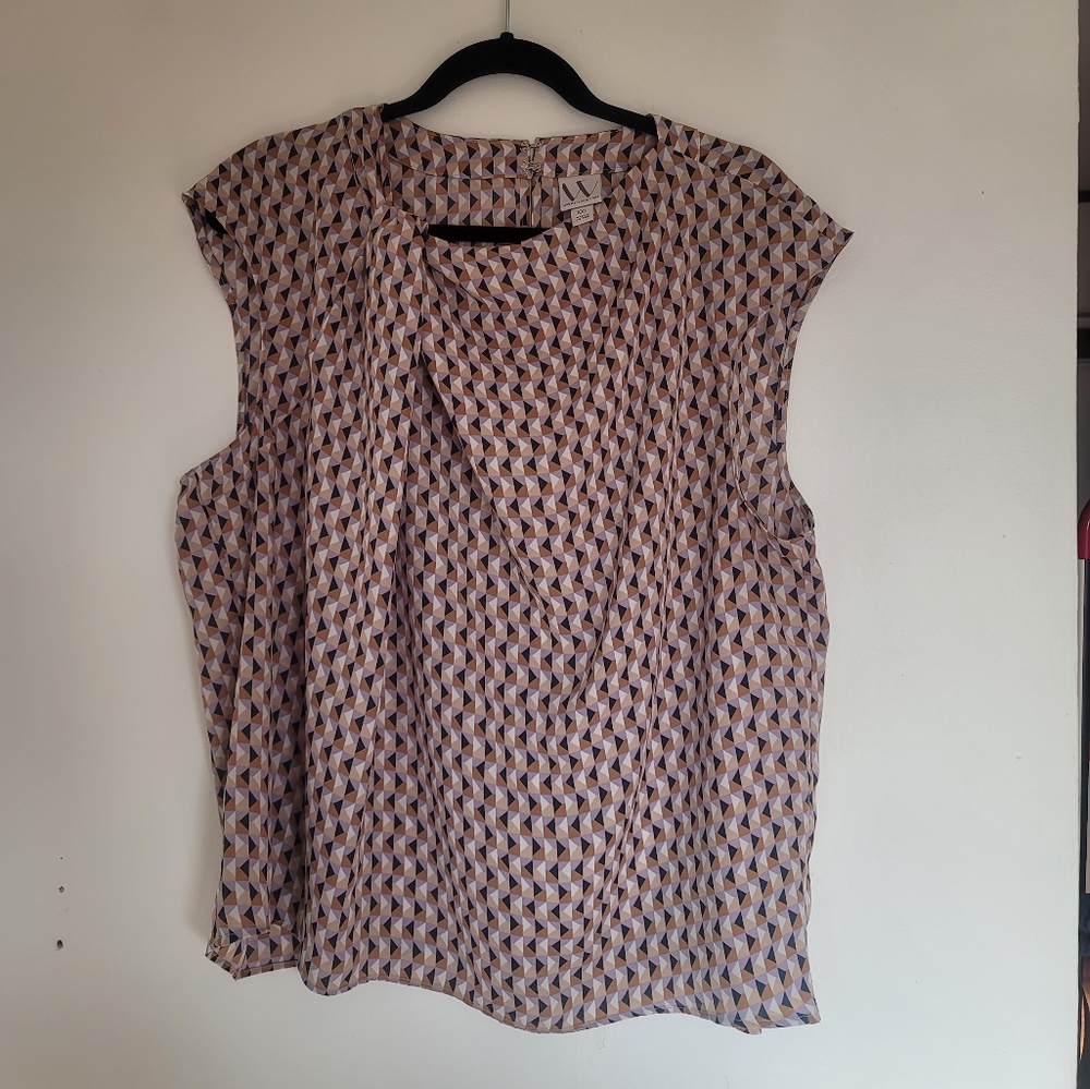 Worthington Blouse XXL Pattern Sleeveles neck Detail Light Feminine Classic - Picture 4 of 8